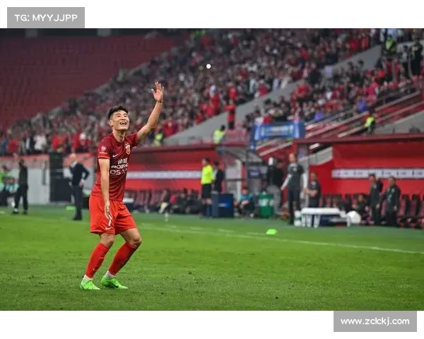 中超卫冕冠军海港双跪成都蓉城 名嘴调侃海港怕辣不敢吃川菜